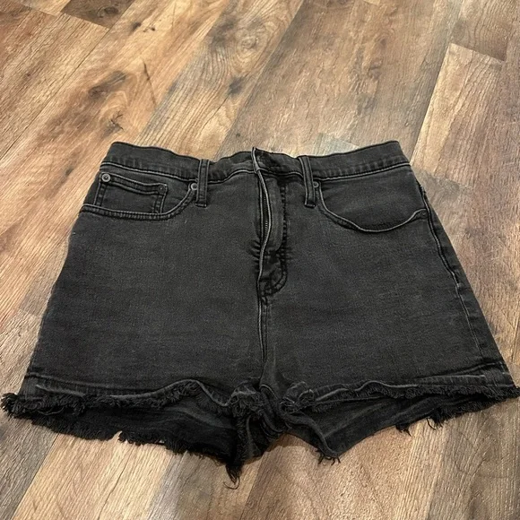 Madewell High-Rise Denim Shorts in Clint Wash: Drop-Hem Edition sz 28 - Picture 7 of 7